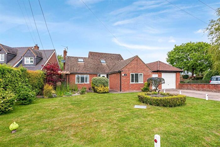 4 Bedroom Detached House For Sale In Ingoldfield Lane, Newtown, PO17