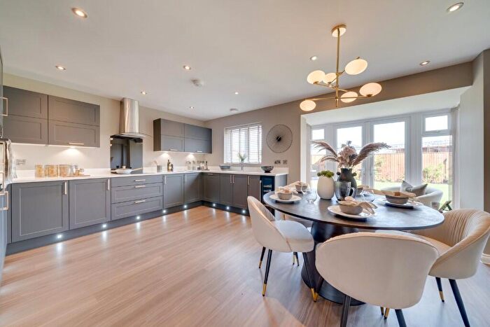 4 Bedroom Detached House For Sale In Wheatley Hall Road, Doncaster, DN2