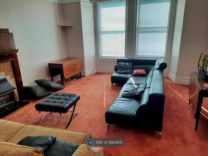 3 Bedroom Flat To Rent In Greenbank Drive, Liverpool L17