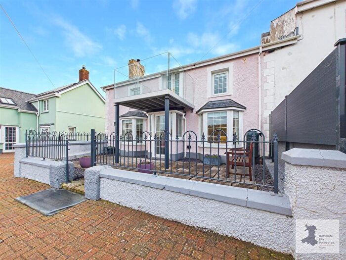 3 Bedroom Semi-Detached House For Sale In Aberporth, SA43