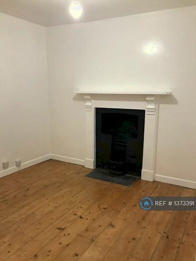 2 Bedroom End Of Terrace House To Rent In Priory Street, Carmarthen, SA31