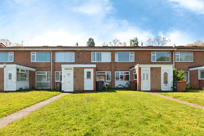 2 Bedroom House For Sale In Draycote Close, Solihull, B92