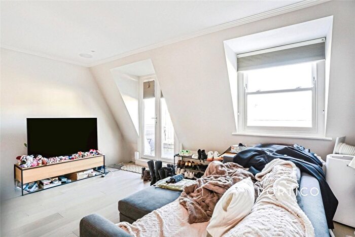 2 Bedroom Flat To Rent In Chapel Market, N1