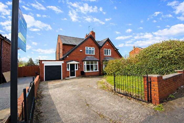 3 Bedroom Semi Detached House For Sale In Manchester Road, Tyldesley, M29