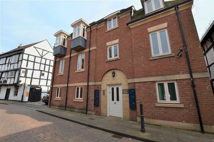 2 Bedroom Flat To Rent In Fish Street, Worcester WR1