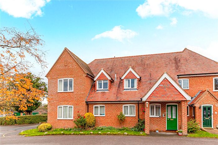 2 Bedroom Apartment For Sale In Holly Tree Walk, Pewsey, Wiltshire, SN9