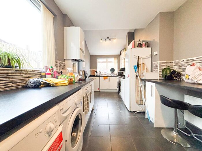 4 Bedroom Terraced House To Rent In Boston Road, Horfield, Bristol, Somerset, BS7