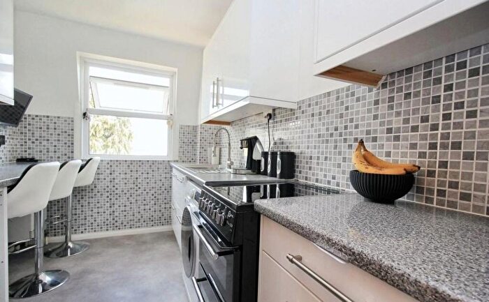 2 Bedroom Flat For Sale In Beech Court, Spring Road, Southampton, SO19