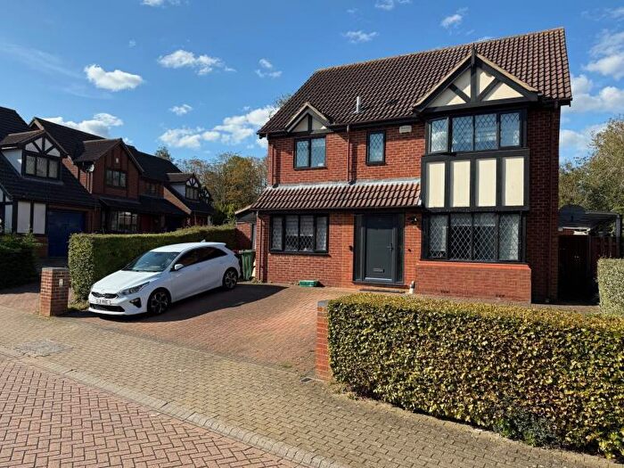 5 Bedroom Detached House To Rent In Paxton Crescent, Shenley Lodge, MK5