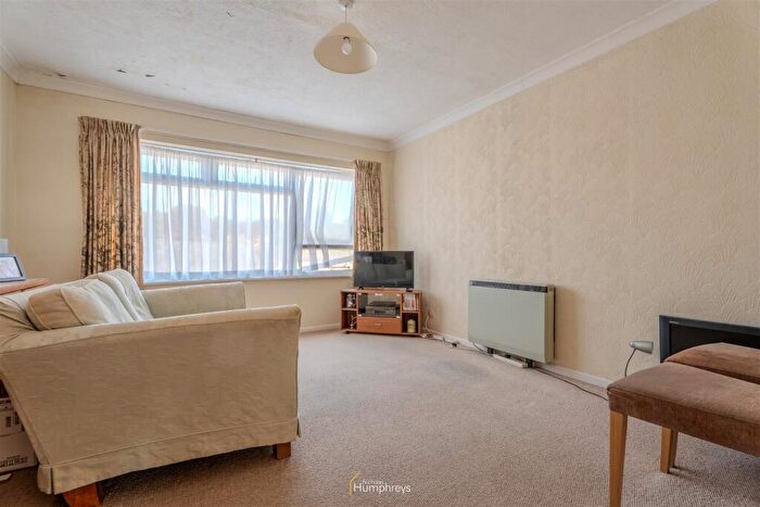 1 Bedroom Apartment For Sale In Leigh Road, Wimborne, BH21