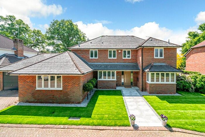5 Bedroom Detached House For Sale In Lane End, Berkhamsted, Hertfordshire, HP4