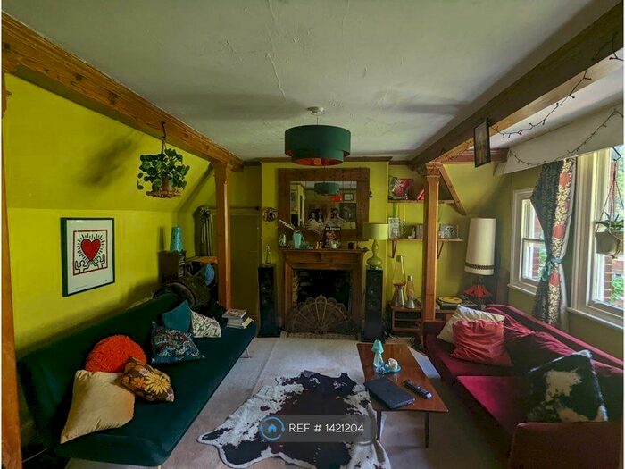 1 Bedroom Flat To Rent In The Avenue, Hitchin, SG4