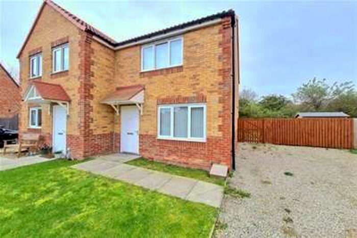2 Bedroom House To Rent In St Georges Close - Newton Aycliffe, DL5