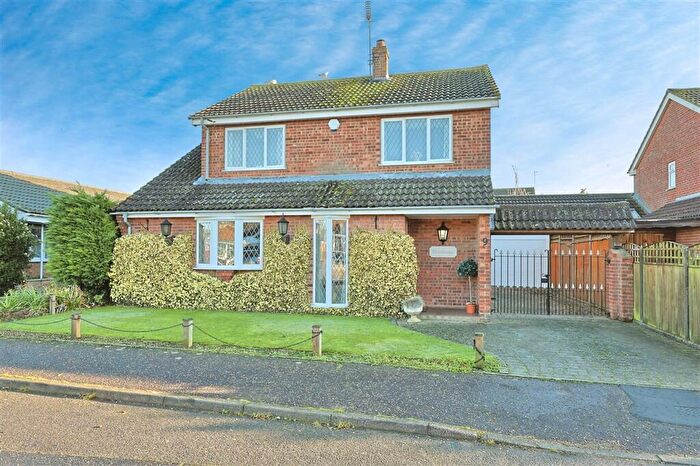 3 Bedroom Detached House For Sale In Nursery Close, Acle, Norwich, NR13