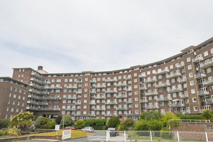 3 Bedroom Apartment For Sale In The Gateway, Dover, CT16