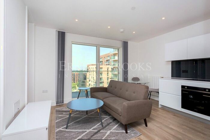 1 Bedroom Flat To Rent In Quill House, Plowden Road, Kidbrooke, SE3
