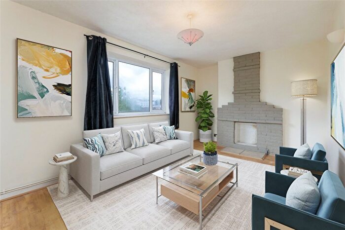 2 Bedroom Flat For Sale In Wimbourne Street, London, N1
