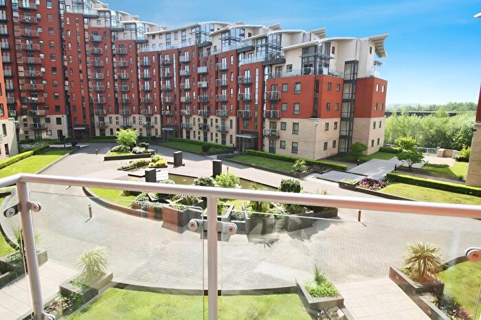 2 Bedroom Flat To Rent In Elba, Gotts Road, Leeds, West Yorkshire, LS12