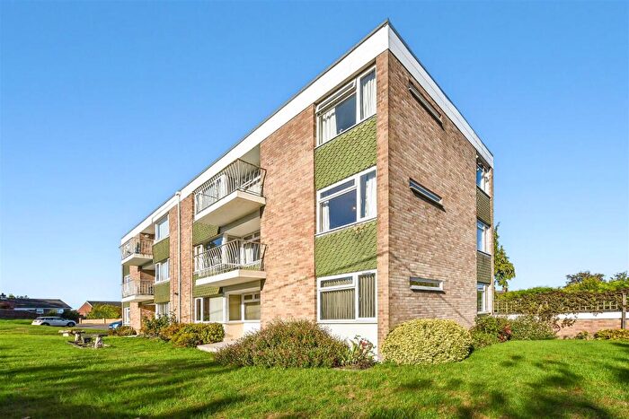 2 Bedroom Flat For Sale In Winchester Road, Andover, SP10