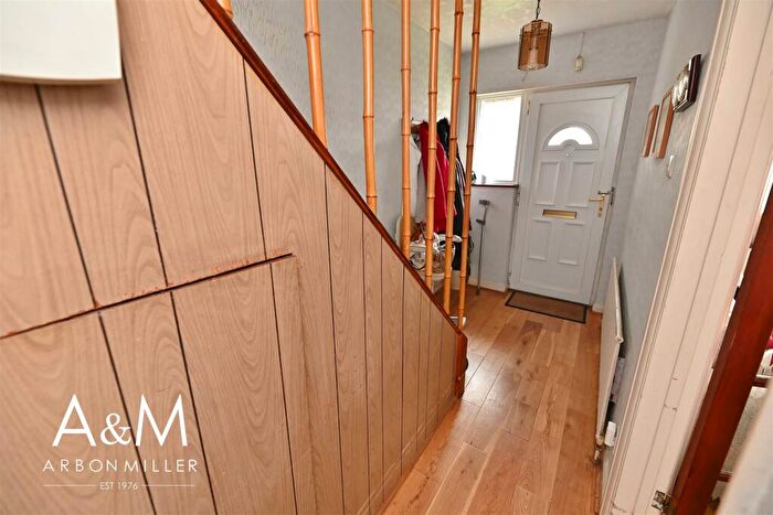 3 Bedroom End Of Terrace House For Sale In Craven Gardens, Barkingside, IG6