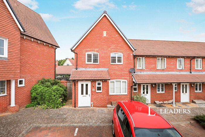 3 Bedroom Semi-Detached House To Rent In Sandringham Lane, BN26