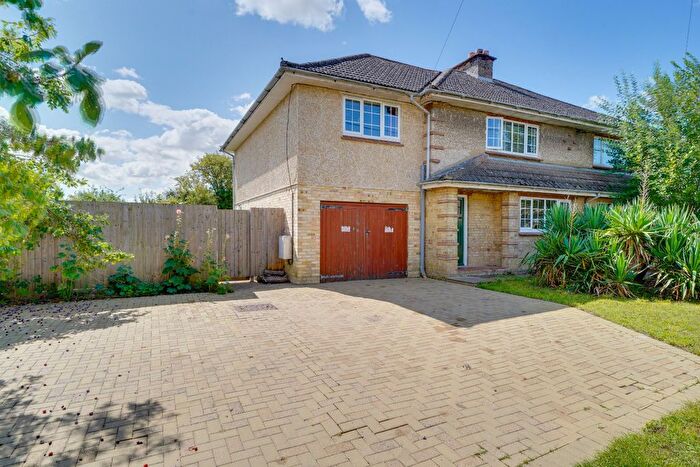 4 Bedroom Semi-Detached House For Sale In School Lane, Conington, Cambridge, Cambridgeshire, CB23