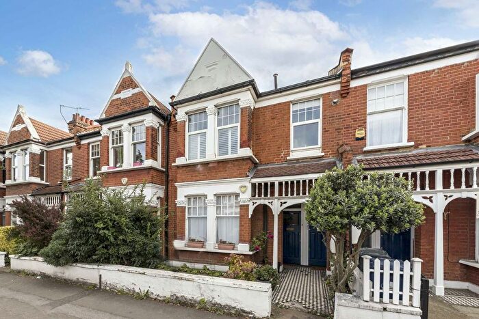 1 Bedroom Flat To Rent In Southfield Road, Chiswick, W4