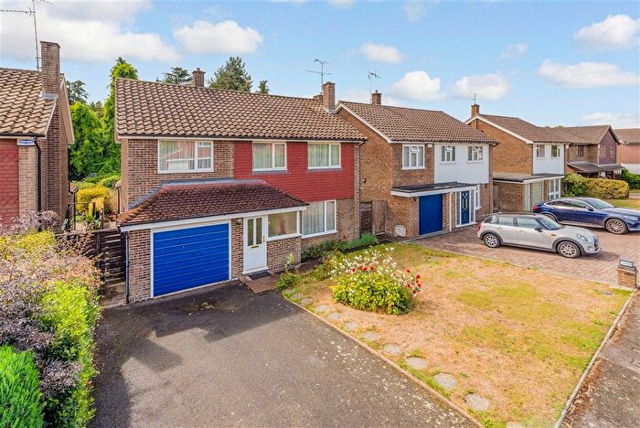 4 Bedroom Detached House For Sale In Sallows Shaw, Sole Street, Kent, DA13