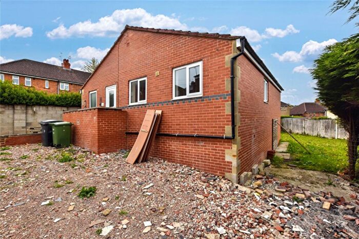 2 Bedroom Bungalow For Sale In Thorpe Road, Pudsey, West Yorkshire, LS28