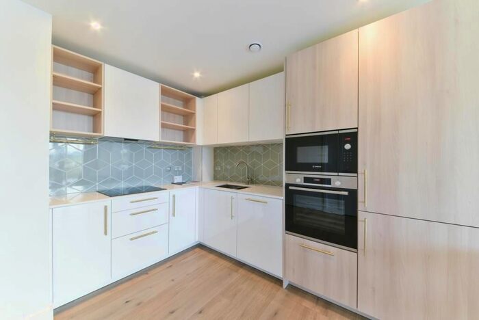 1 Bedroom Flat To Rent In Mary Neuer Road, Hornsey, London, N8