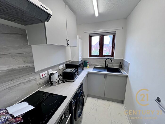 1 Bedroom Maisonette To Rent In Loxwood Close, TW14
