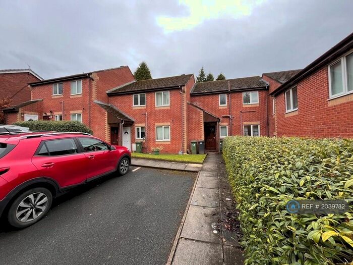 1 Bedroom Maisonette To Rent In Berkeley Crescent, Hyde, SK14