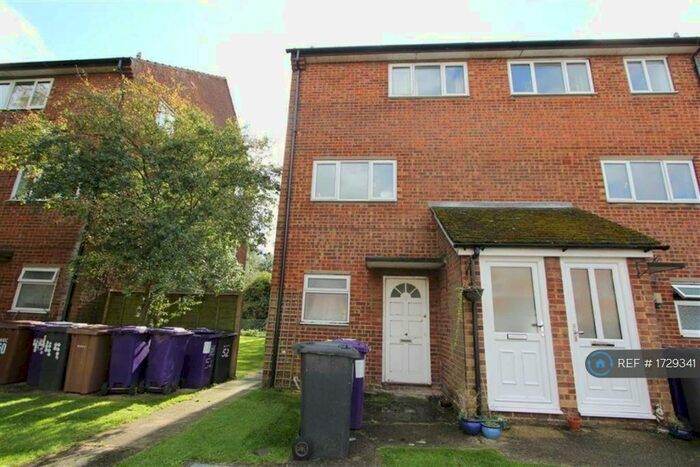 2 Bedroom Maisonette To Rent In Icknield Close, Ickleford, Hitchin, SG5