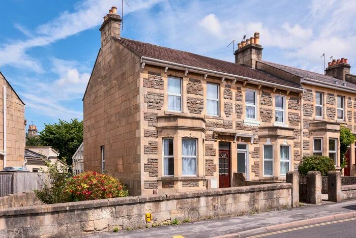 4 Bedroom End Of Terrace House To Rent In King Edward Road, Bath, BA2