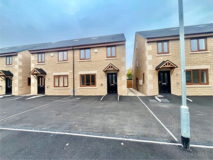 4 Bedroom Semi Detached House To Rent In Sackville Street, Ravensthorpe, Dewsbury, WF13