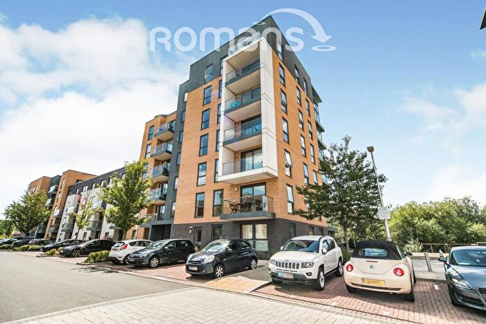 2 Bedroom Flat To Rent In Cygnet House, Drake Way, Reading, RG2