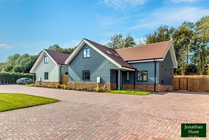 3 Bedroom Detached House For Sale In Prestwick Drive, Buntingford, SG9