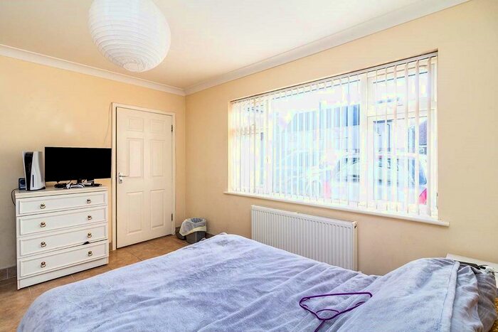 4 Bedroom Semi-Detached House To Rent In Oxford Road, Canterbury, CT1