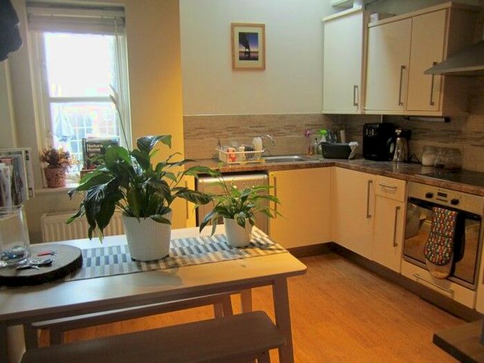 2 Bedroom Mews To Rent In Montpellier Retreat, Cheltenham GL50