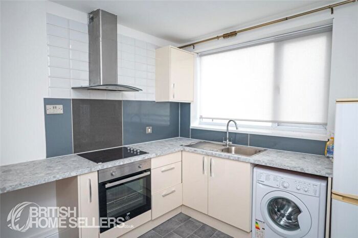 2 Bedroom Apartment For Sale In Beaumanor Road, Leicester, Leicestershire, LE4