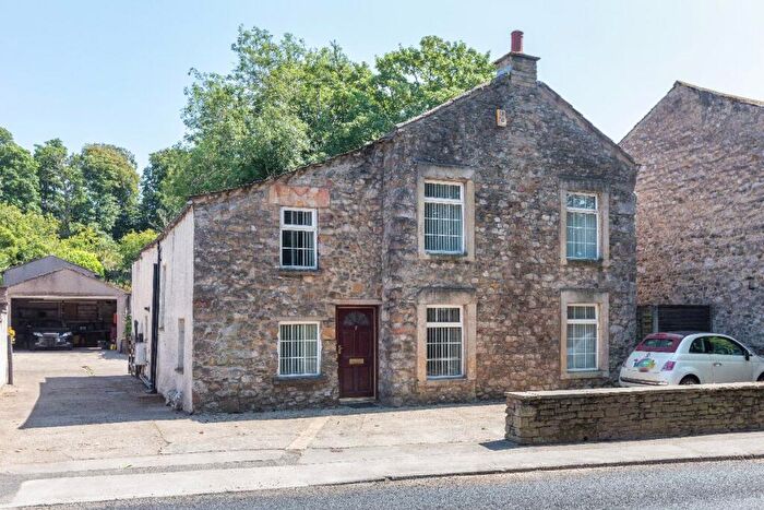 4 Bedroom Detached House For Sale In Main Road, Bolton-le-Sands, LA5