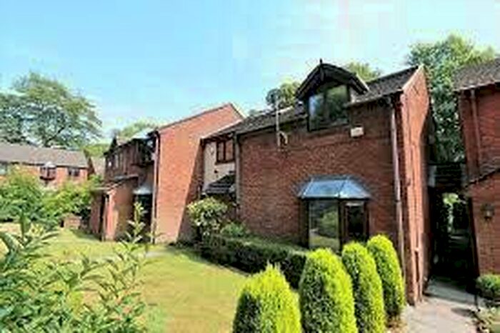 1 Bedroom Apartment To Rent In Birch Polygon, Rusholme, M14