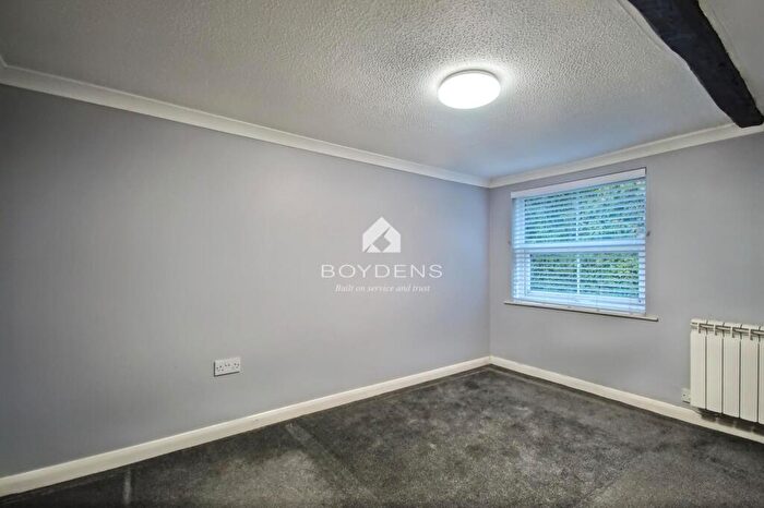 1 Bedroom Flat To Rent In High Street, Kelvedon, Essex, CO5