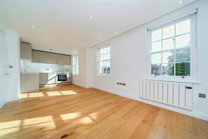 1 Bedroom Flat To Rent In High Street, Feltham, Middlesex, TW13
