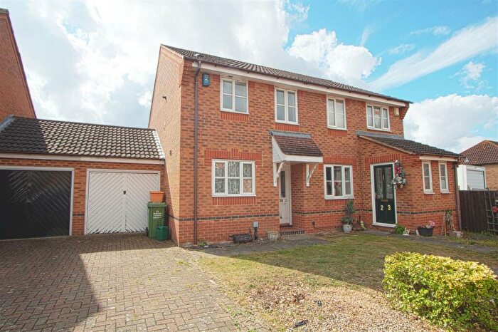 2 Bedroom Semi-Detached House To Rent In Wraysbury Drive, Laindon, Basildon, SS15