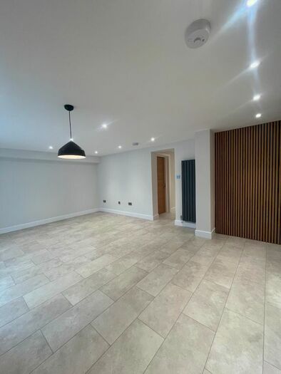 2 Bedroom Flat To Rent In Haverstock Hill, Belsize Park, NW3