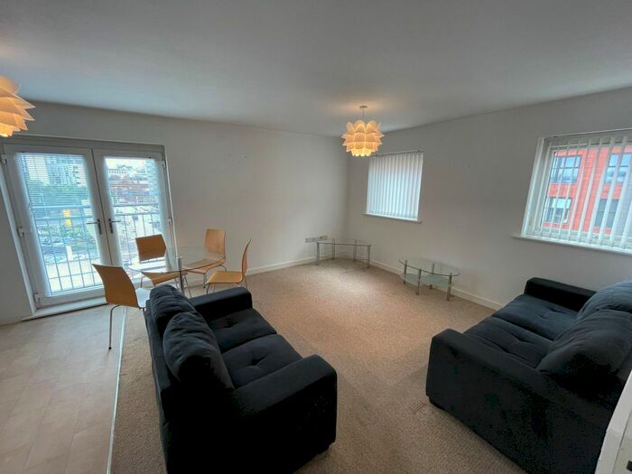 2 Bedroom Flat To Rent In Blackfriars Road, Salford, M3