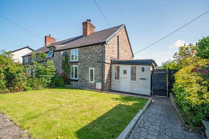 2 Bedroom End Of Terrace House For Sale In Hen Gapel, Trefnant, LL16