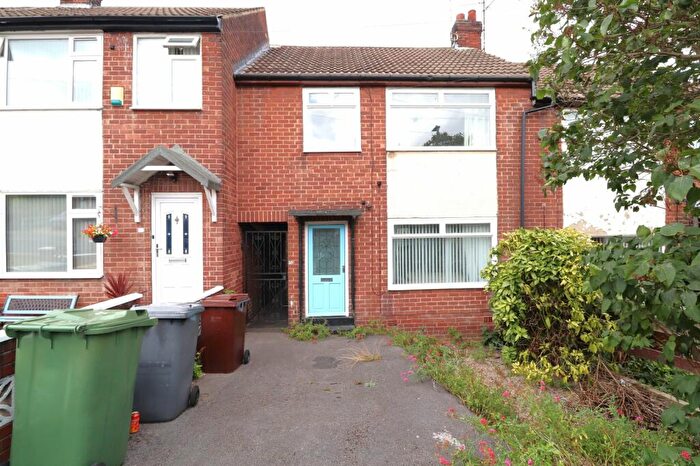 3 Bedroom House To Rent In Abbott View, Leeds, West Yorkshire, LS12