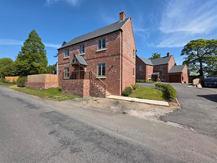 4 Bedroom Detached House For Sale In Main Street, Blackfordby, Swadlincote, DE11
